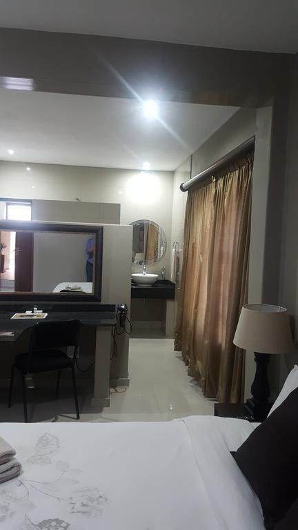Fa'Trez Guest House & Spa Претория Екстериор снимка