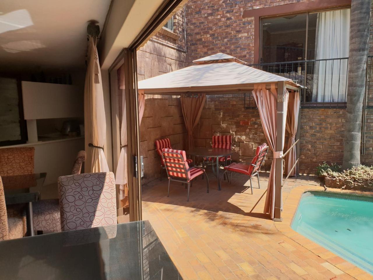 Fa'Trez Guest House & Spa Претория Екстериор снимка
